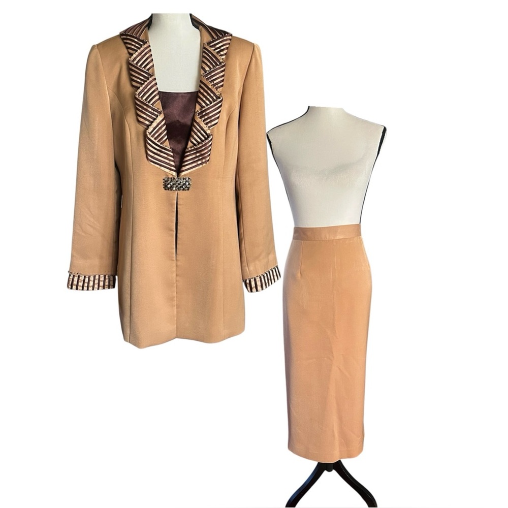 VTG. ML Studio Tailored Zigzag pleated Collar Jacket & skirt.